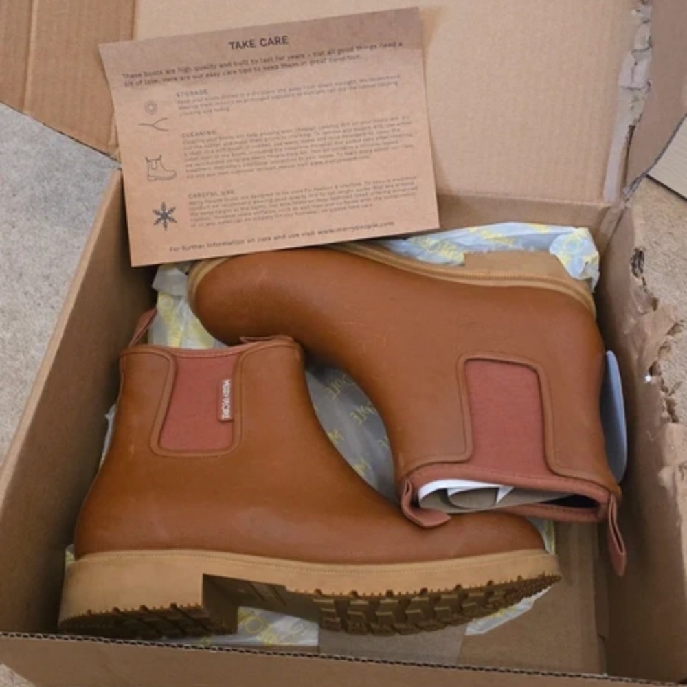 Merry People Women's Brown Ankle Boots - Picture 4 of 5
